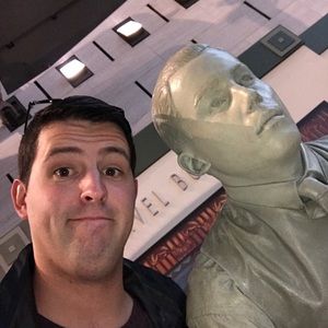 Meet your Posher, Christopher